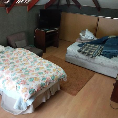 Hospedaje Familiar Gloria Пунта Аренас Екстериор снимка